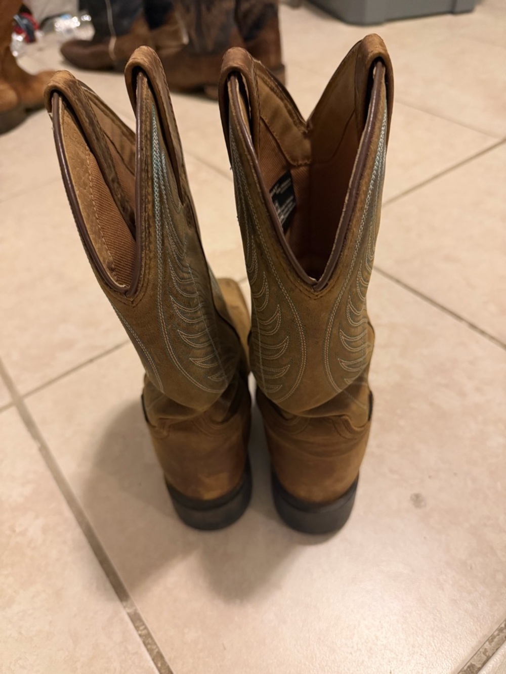 Women Ariat Tan Leather Western Work Boots size 6.5 - Picture 2 of 4